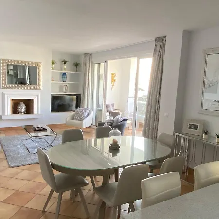 Jardines De Golondrinas With Sea Views