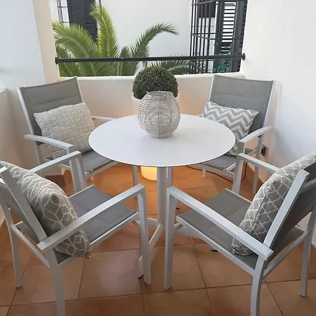 Apartment Jardines De Golondrinas With Sea Views Marbella