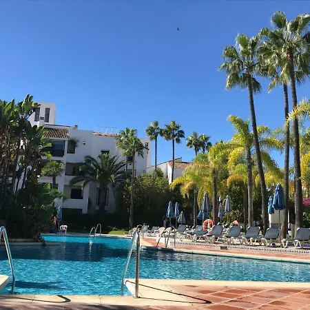 Jardines De Golondrinas With Sea Views Marbella