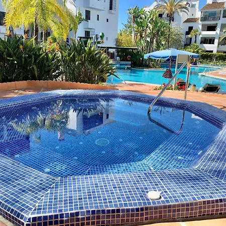 Jardines De Golondrinas With Sea Views