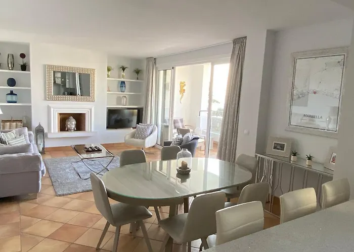 Jardines De Golondrinas With Sea Views