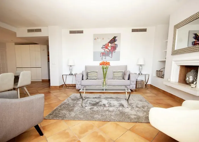 Jardines De Golondrinas With Sea Views マルベーリャ