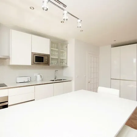 Apartment Jardines De Golondrinas With Sea Views Marbella