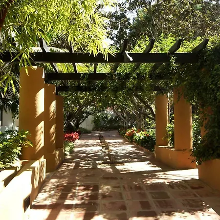 Jardines De Golondrinas With Sea Views דירה